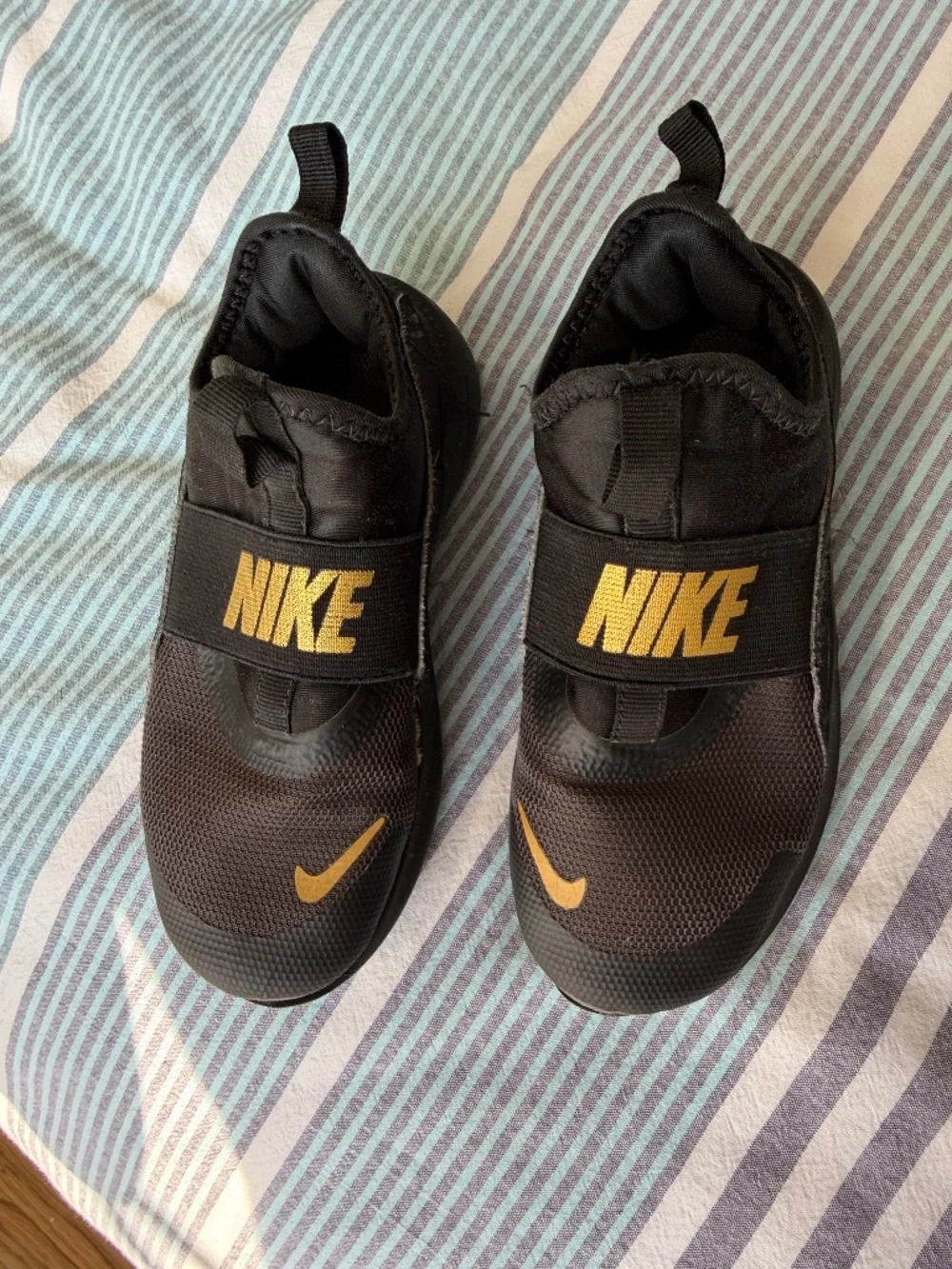 Kids Nike Flex Runner 4 Shoes